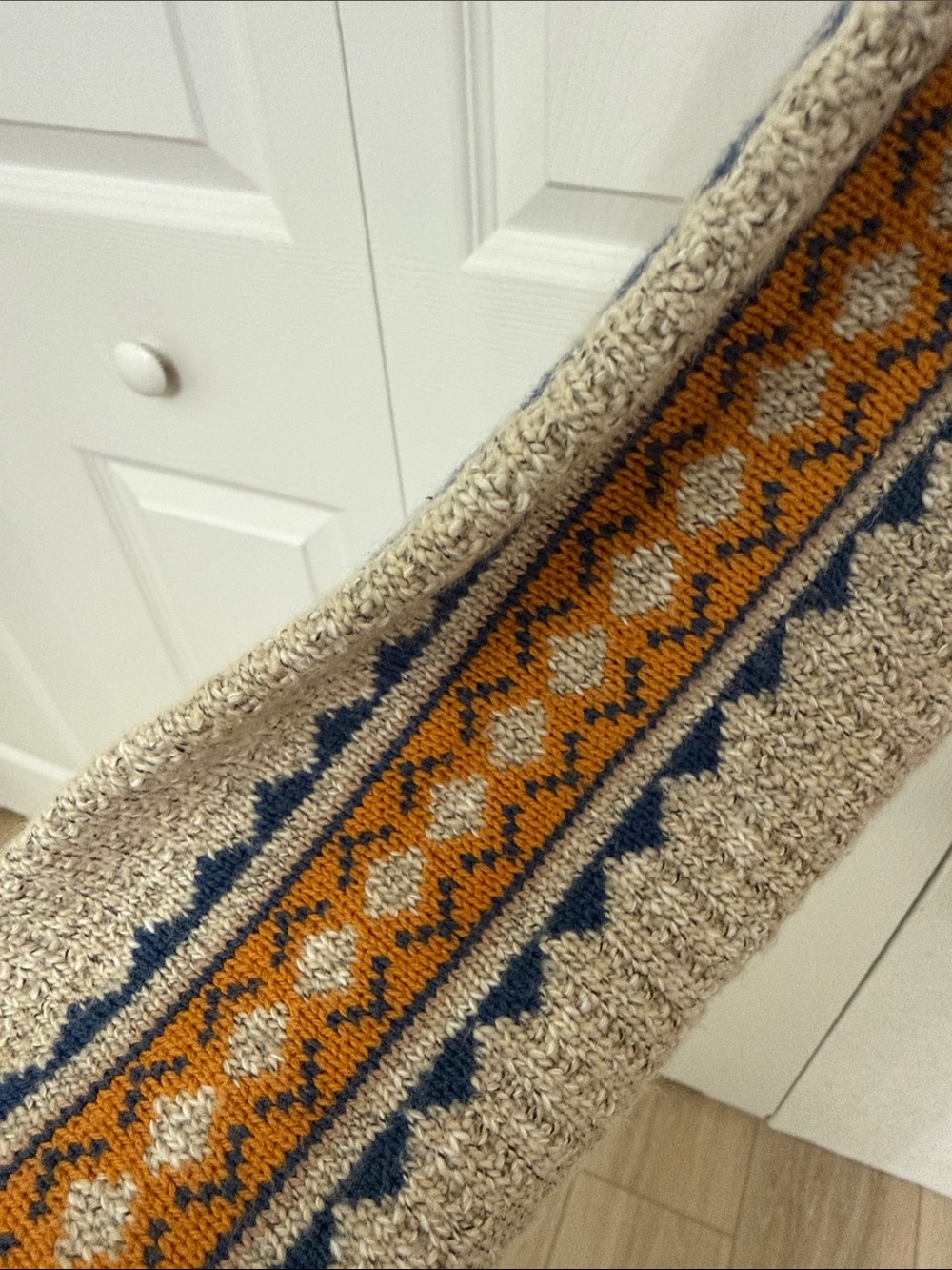 Lucky Brand Beige Cardigan with Navy and Rust Accents - Picture 3 of 6